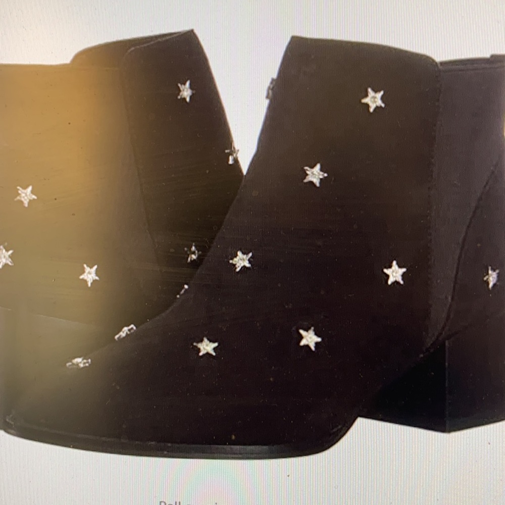 Chinese Laundry Farren Black Star ⭐️ Studded Boot